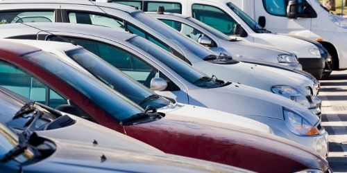 Différences hommes-femmes : chacun sa méthode pour retrouver sa voiture
