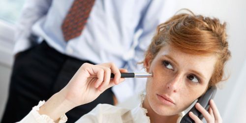 Harcèlement sexuel au travail : comment réagir lorsqu'on en est victime ?