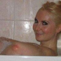 Facebook censure une photo de coude, croyant voir un sein