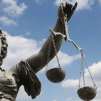 Licenciée pendant son congé parental, elle obtient 240 000 euros