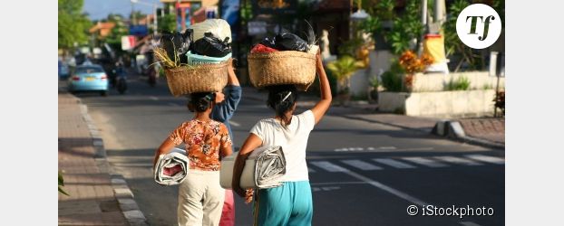 Indonésie : les femmes n'ont plus le droit de s'asseoir à califourchon sur une moto