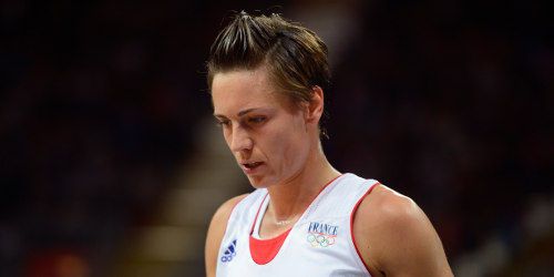 Qui est Céline Dumerc, première femme élue "sportif de l'année" ?