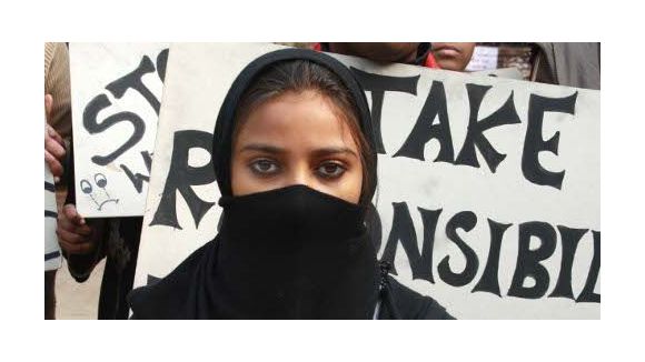 Inde : conseils et initiatives absurdes des leaders pour lutter contre le viol