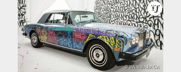 Eric Cantona vend sa Rolls Royce à 125 000 euros pour la Fondation Abbé Pierre