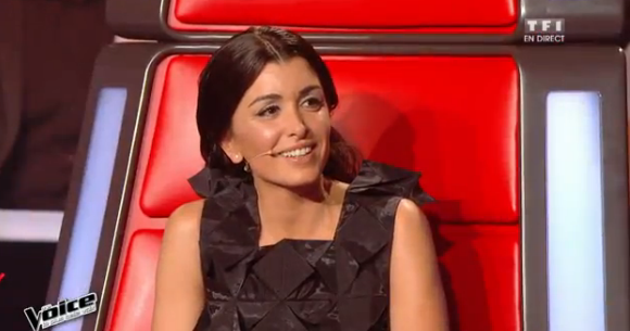 The Voice 2015 : Twitter se moque de la robe "sac poubelle" de Jenifer