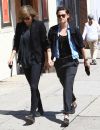  Kristen Stewart et Alicia Cargile dans les rues de West Hollywood, le 28 mars 2015. 