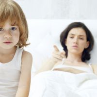 10 choses horribles qu'on fait à ses enfants sans culpabiliser (ou alors vraiment un tout petit peu)