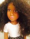 La poupée noire aux cheveux crépus créée par Angelica Lewis