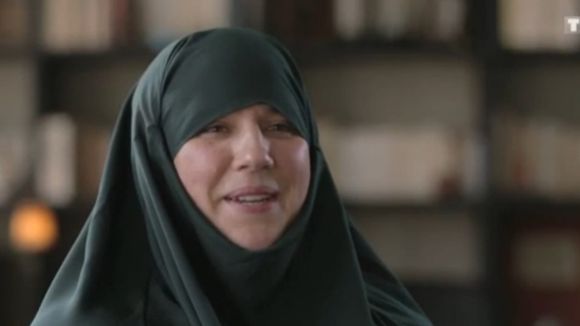 Sept à huit : Diam's se confie sur le voile, la religion, son mari et ses enfants sur TF1 replay