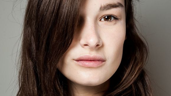 Henné et coloration végétale des cheveux : les conseils précieux d'un expert coloriste