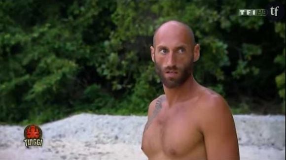 Jeff, chef de l'équipe rouge, les Tinggi dans "Koh-Lanta"