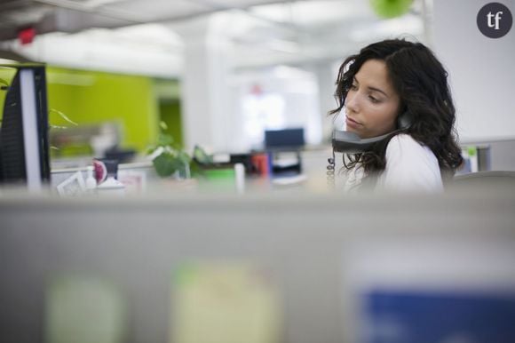 Les mères qui quittent le bureau tot sont jugées plus sévèrement que les autres.