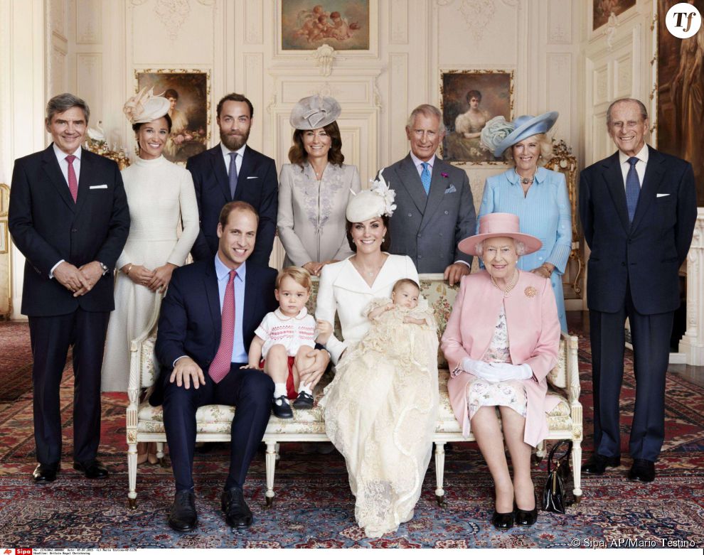La famille royale et le clan Middleton immortalisés par Mario Testino