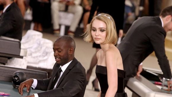 Lily-Rose Depp : ses photos persos des coulisses du défilé Chanel à Paris