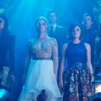 Pretty Little Liars saison 6 : une mort pour le bal de promo de l'épisode 9 ? (photos)