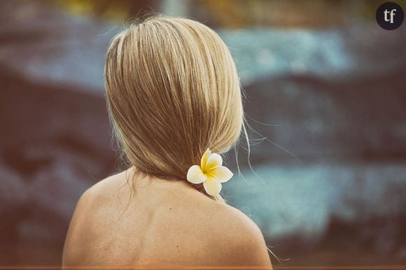 Soleil, mer, sable : comment protéger ses cheveux en été ?