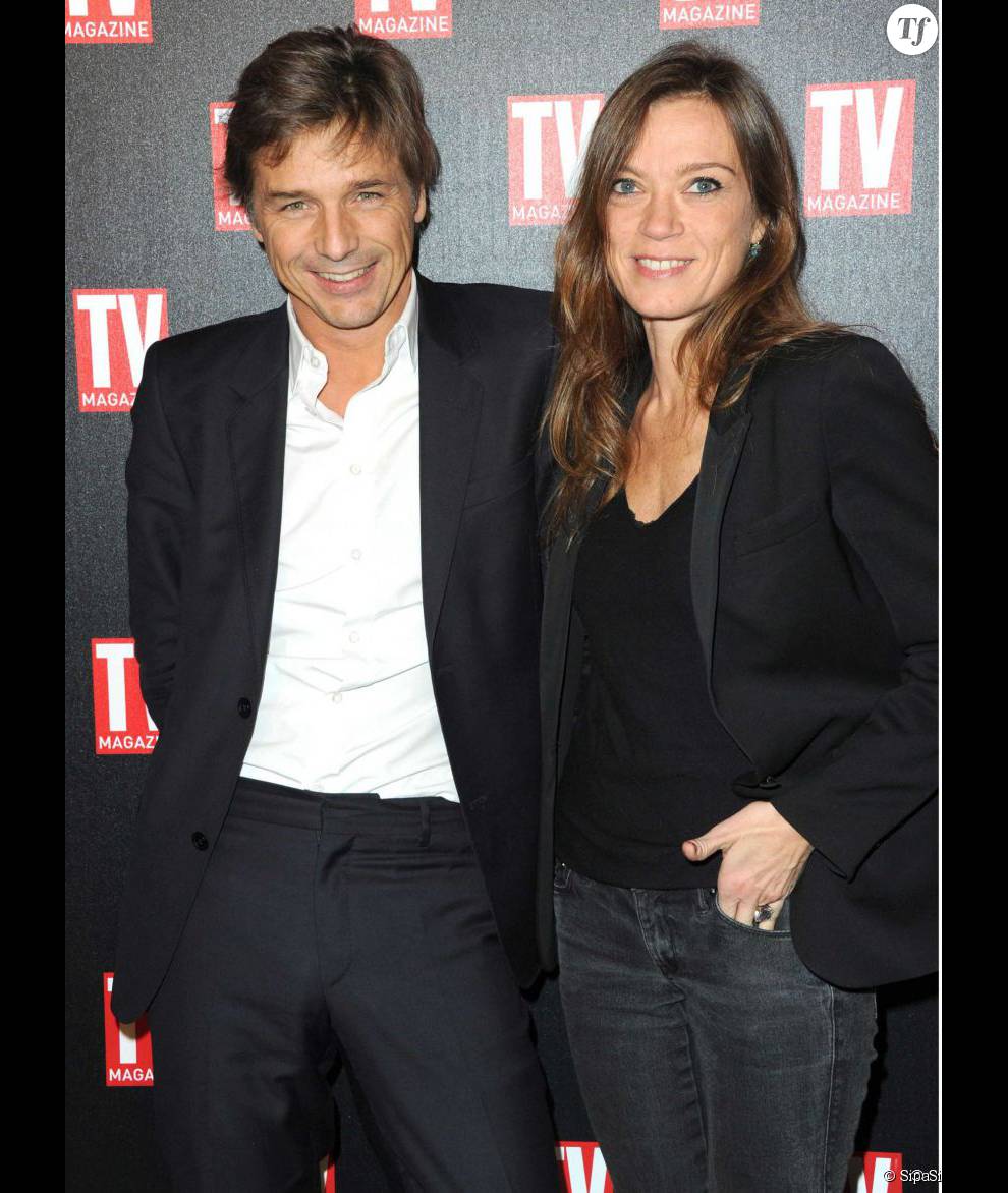 Guy Lagache et sa femme Emilie Thérond pour les 25 ans de TV Magazine à Paris.