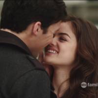 Pretty Little Liars Saison 6 : la belle déclaration d'amour de Lucy Hale à Ian Harding