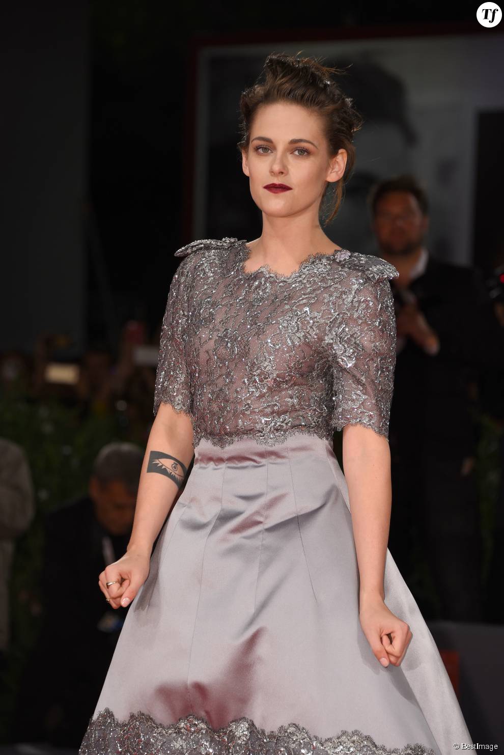  Kristen Stewart sur le tapis rouge du film &quot;Equals&quot; lors du 72ème festival du film de Venise (la Mostra), le 5 septembre 2015.  