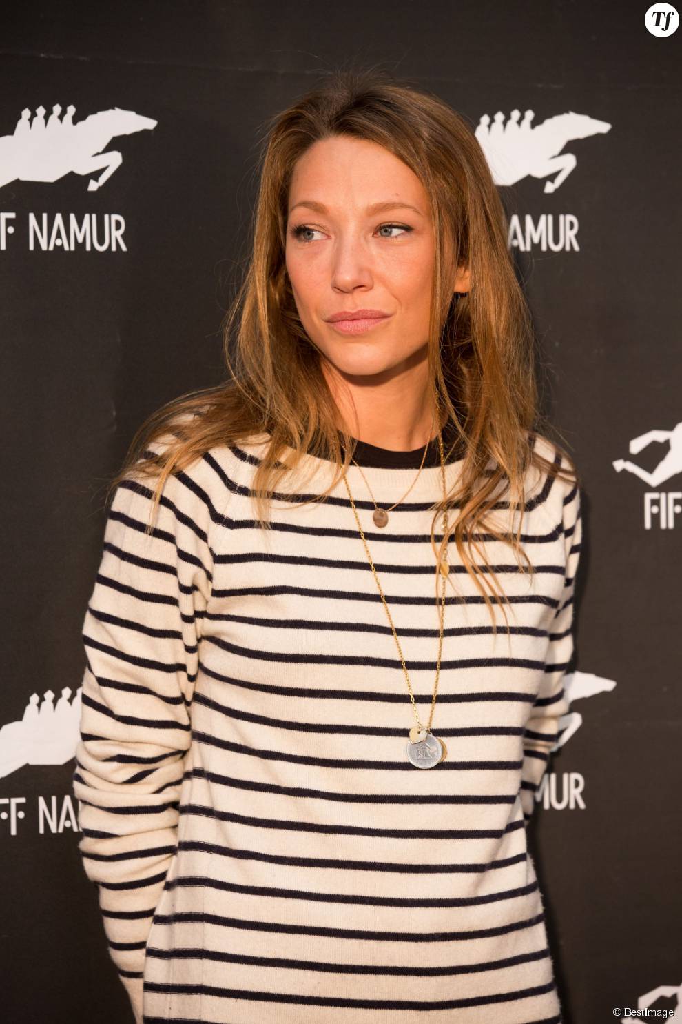  Laura Smet lors du photocall du jury officiel &quot;Longs Métrages&quot; au 30ème Festival International du Film Francophone à Namur. Belgique, le 3 octobre 2015  
