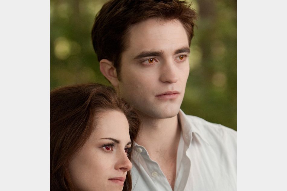 Robert Pattinson et Kristen Stewart en couple dans Twilight