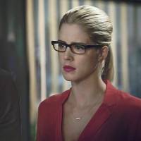 Arrow saison 4 : Oliver et Felicity vont-ils se remettre en couple ? (spoilers)