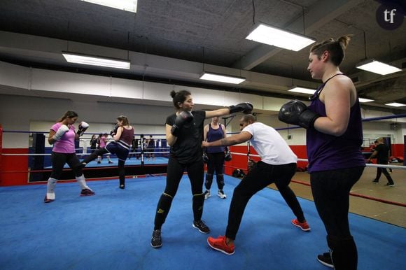 En boxe thaï, si on apprend à donner des coups, on apprend également à les éviter