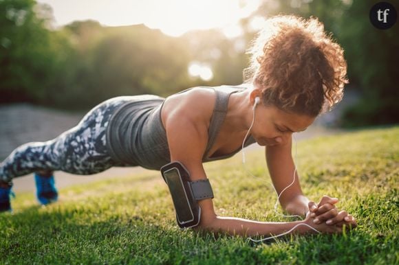 5 minutes de planche fun et ultra-efficace à faire tous les jours