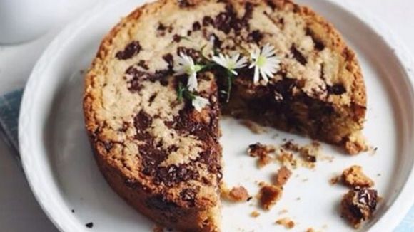 La recette simplissime du Blondie, le gâteau cookie extra moelleux