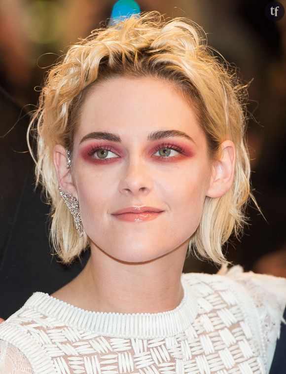 Kristen Stewart et son smokeys eyes rouge