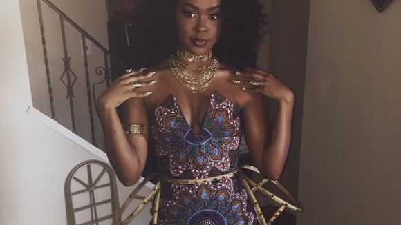 Makalaya Zanders, nouvelle star d'Instagram grâce à sa robe en wax