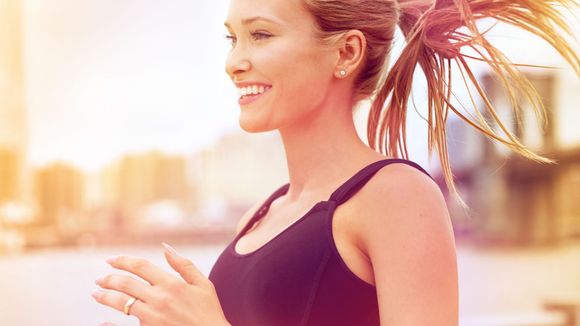 Pourquoi le sport est notre allié pour avoir une jolie peau