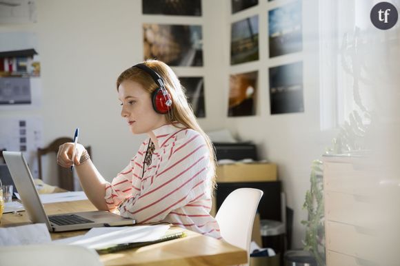 Écouter de la musique en travaillant rend plus productif et plus heureux