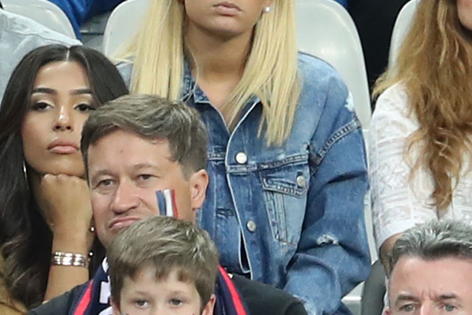 Mélanie des Anges dans les tribunes du Stade de France pour le match de l'Euro 2016 France - Roumanie
