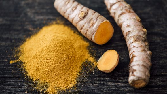 La recette magique du masque au curcuma contre les boutons