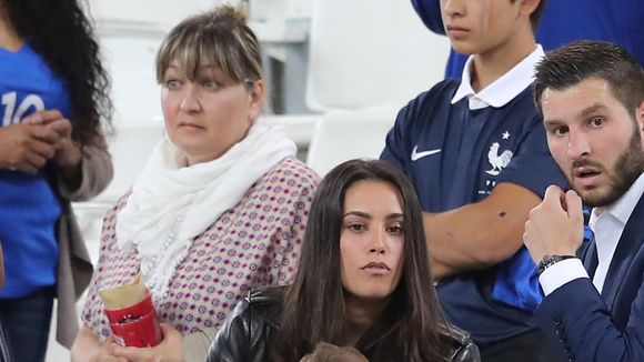 André-Pierre Gignac : sa compagne et ses enfants dans les tribunes pour le soutenir (photos)