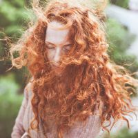 10 astuces indispensables pour les cheveux bouclés