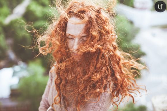 Voici 10 astuces que toutes les filles aux cheveux bouclés devraient connaître.