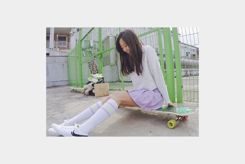 Qui est Ko Hyojoo : la skateuse sud-coréenne qui danse sur son longboard