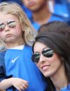 Jennifer Giroud (la femme d'Olivier Giroud) et sa fille lors du match des 8ème de finale de l'UEFA Euro 2016 France-Irlande au Stade des Lumières à Lyon, France le 26 juin 2016
