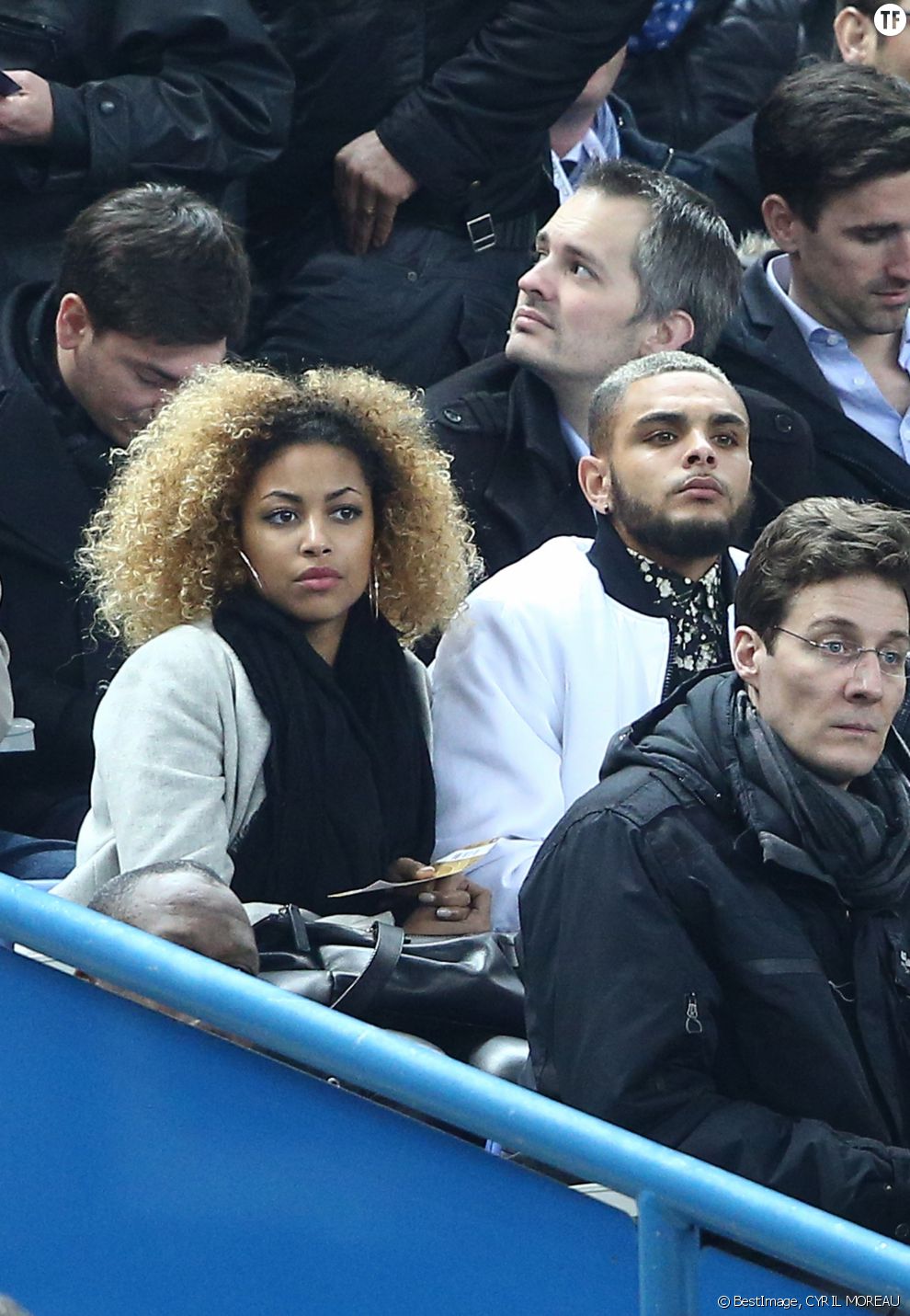 Layvin Kurzawa et sa compagne au Stade au France en mars 2015