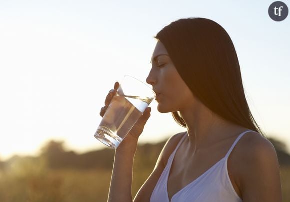 Voici ce qu'il se passe quand vous buvez un verre à jeun dès le matin