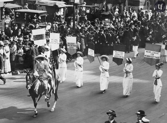 La marche des suffragettes le 3 mars 1913