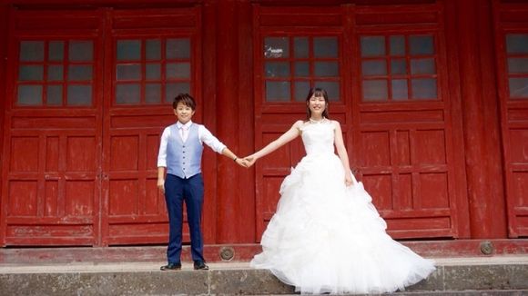 Ce couple lesbien fait le tour du monde pour promouvoir le mariage gay au Japon