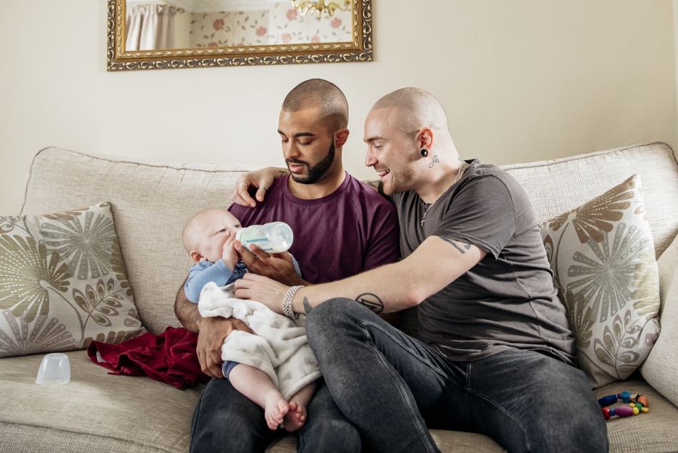 Familles homoparentales : les papas s'en sortent aussi bien que les autres