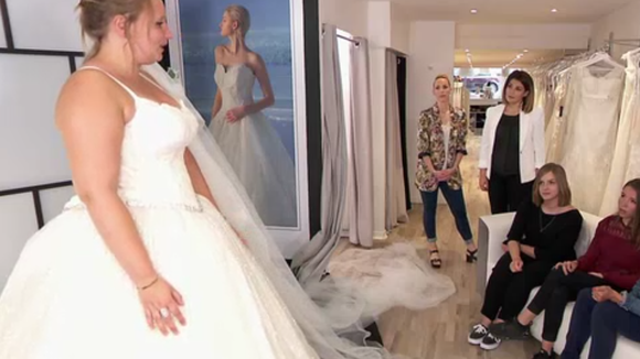 Une séquence grossophobe de "La robe de ma vie" ne passe pas