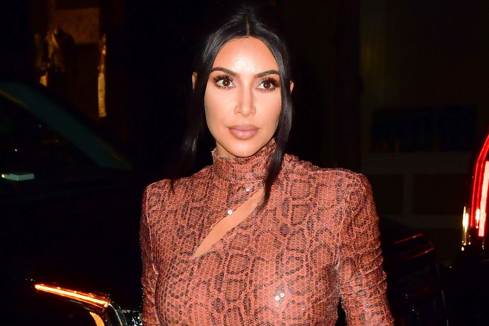 Kim Kardashian accusée d'appropriation culturelle pour avoir porté un bijou indien