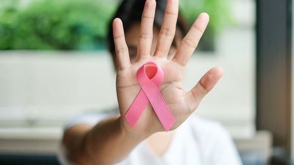 "Impatiente", le podcast féministe qui fait entendre la réalité du cancer du sein