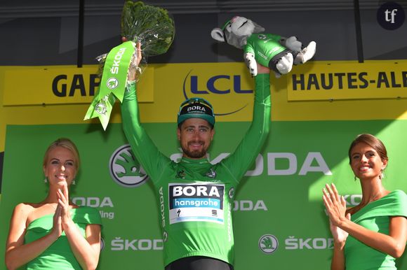 A quand la fin des hôtesses sur les podiums du Tour ? Getty Images.