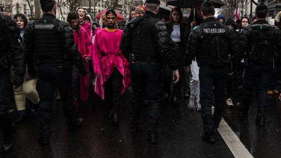 Les violences policières entachent le week-end de mobilisation féministe